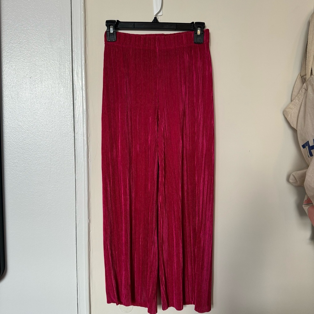 Rachel Zoe Hot Pink Plisse Two Piece Set - Picture 5 of 8